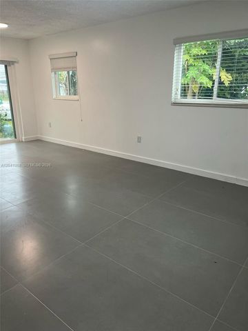 2611 NE 204th Ter, Miami, FL 33180