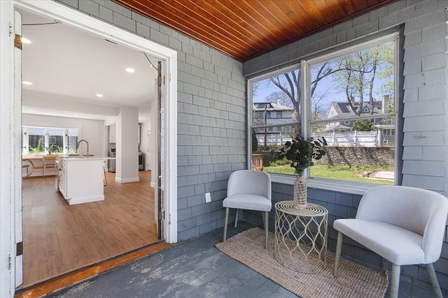 4 Chamberlain Pkwy, Worcester, MA 01602