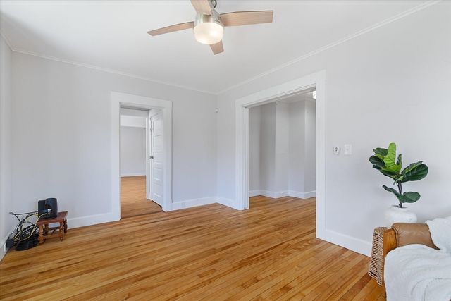 4 Chamberlain Pkwy, Worcester, MA 01602