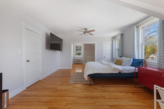 4 Chamberlain Pkwy, Worcester, MA 01602