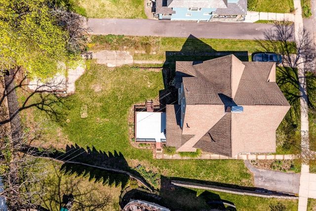 4 Chamberlain Pkwy, Worcester, MA 01602