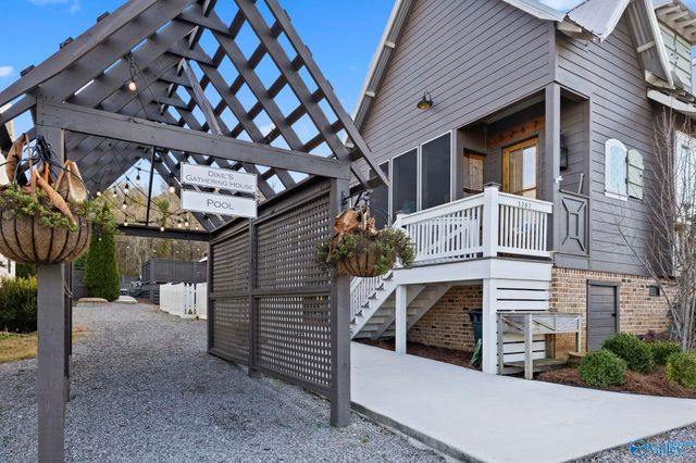 3267 Hardin Road, Guntersville, AL 35976