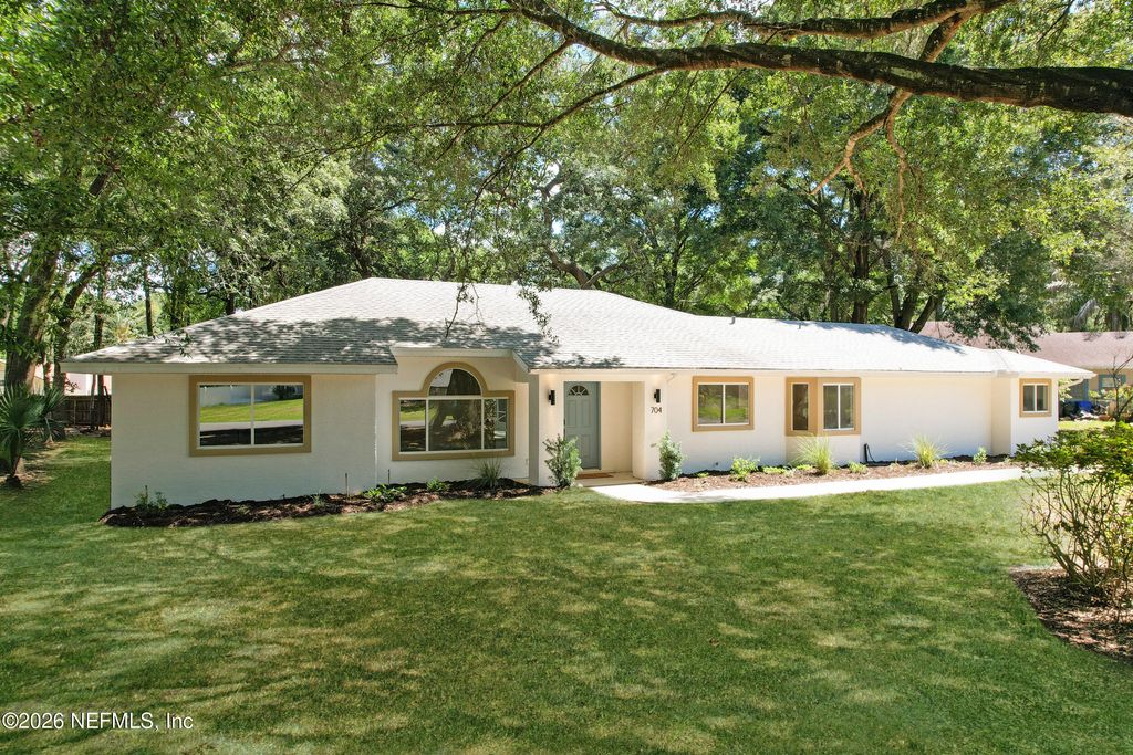 704 CHARMWOOD Drive, St. Augustine, FL 32086