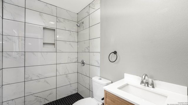 6311 Macaw, San Antonio, TX 78218