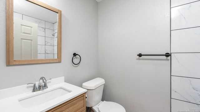 6311 Macaw, San Antonio, TX 78218