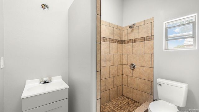 6311 Macaw, San Antonio, TX 78218