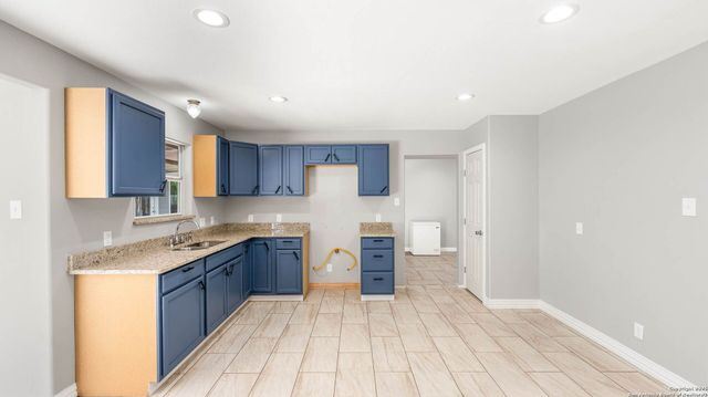 6311 Macaw, San Antonio, TX 78218