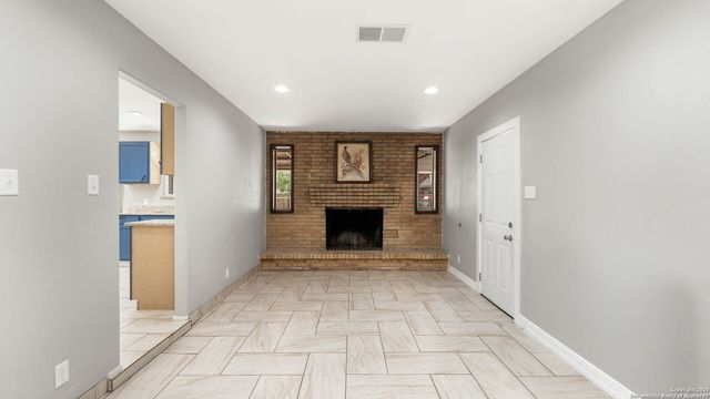 6311 Macaw, San Antonio, TX 78218