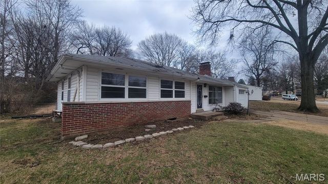 211 Frost Avenue, St Louis, MO 63135