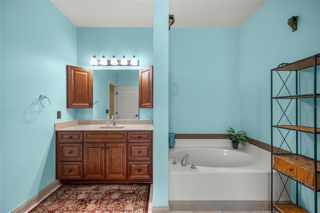 Image 19 of property listing at 11619 SW 50TH CIRCLE, Ocala, FL 34476