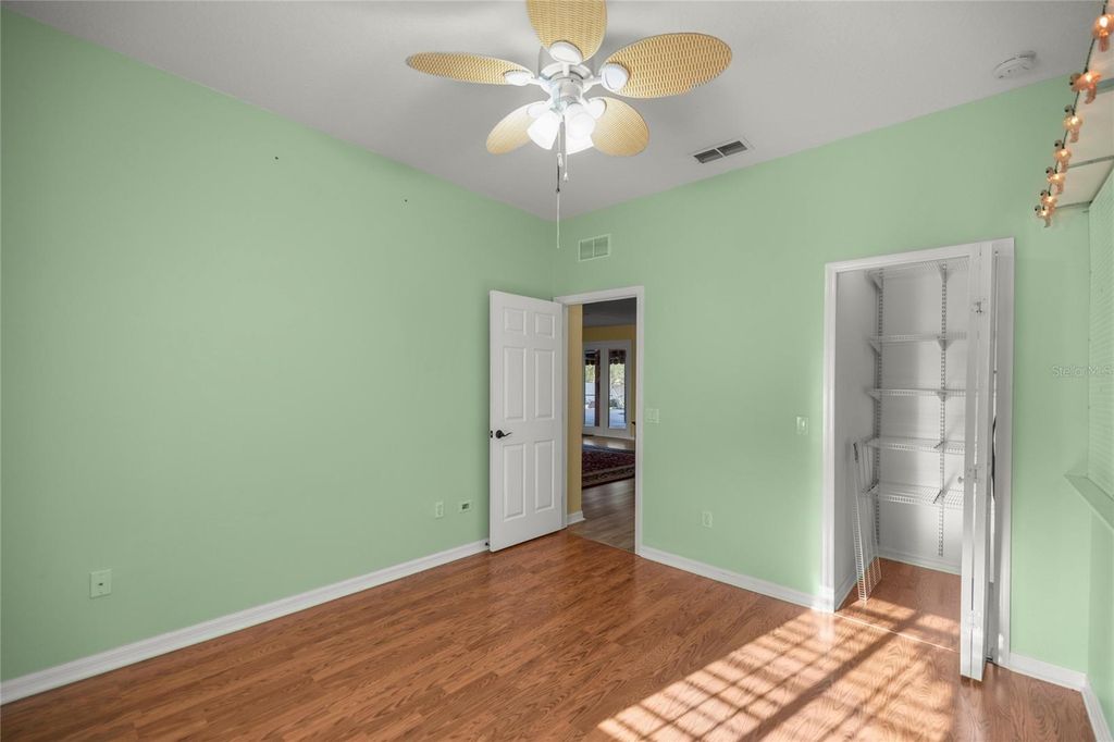 Image 21 of property listing at 11619 SW 50TH CIRCLE, Ocala, FL 34476