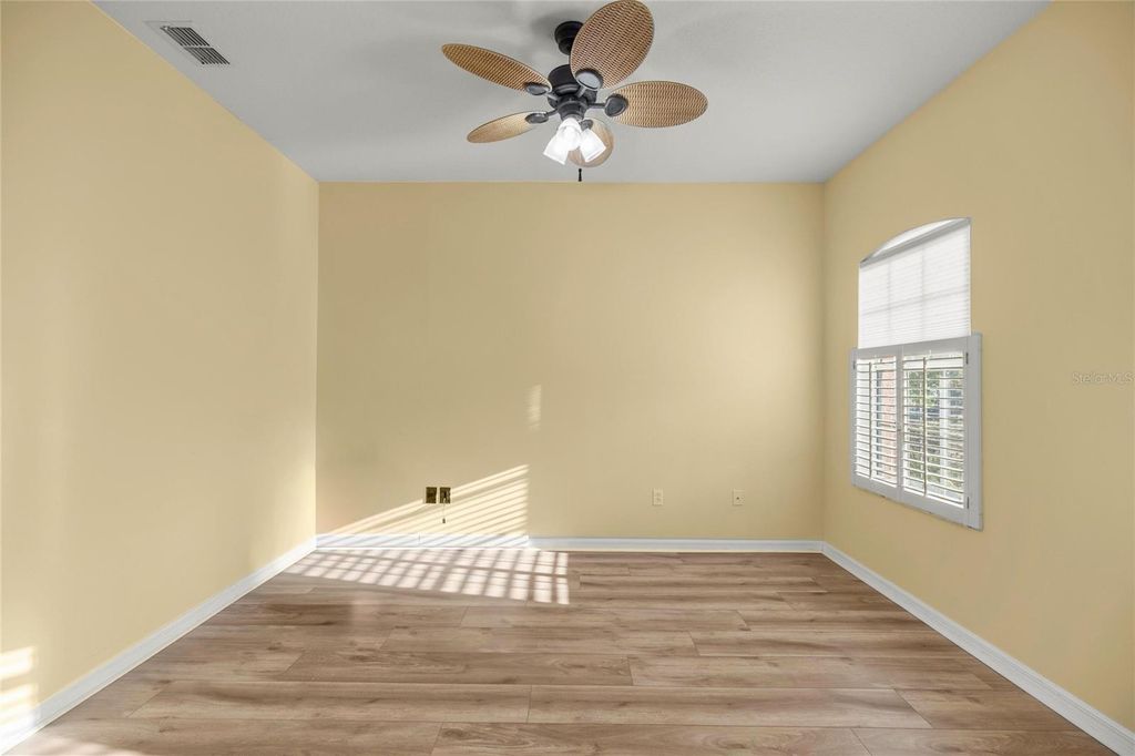 Image 8 of property listing at 11619 SW 50TH CIRCLE, Ocala, FL 34476