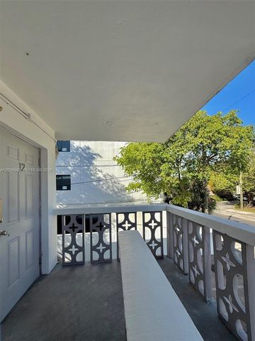 10 NW 77th St 8, Miami, FL 33150