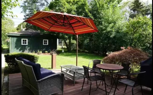 6843 Tripp Avenue, Lincolnwood, IL 60712