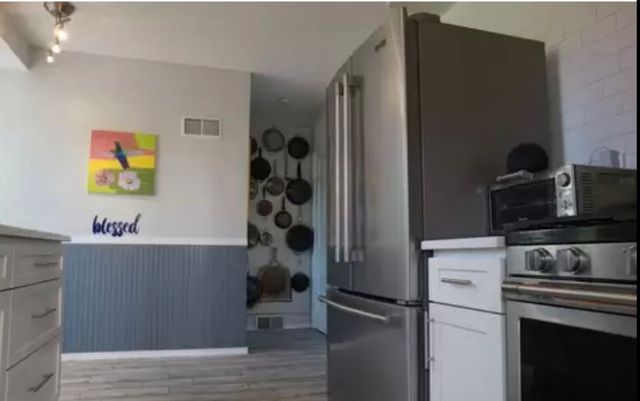6843 Tripp Avenue, Lincolnwood, IL 60712
