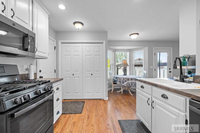 3065 Devonwood, Ammon, ID 83406