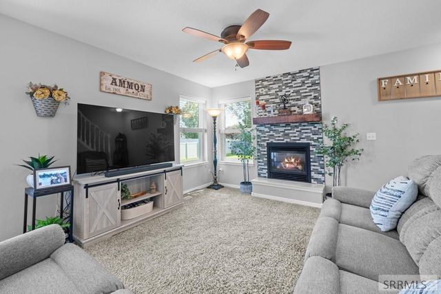 3065 Devonwood, Ammon, ID 83406