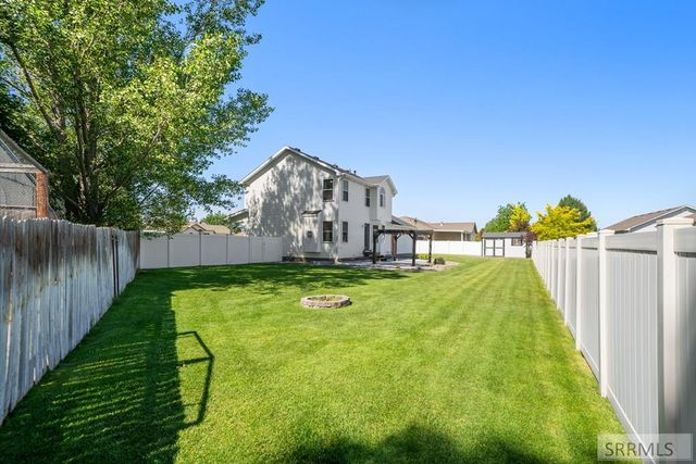 3065 Devonwood, Ammon, ID 83406