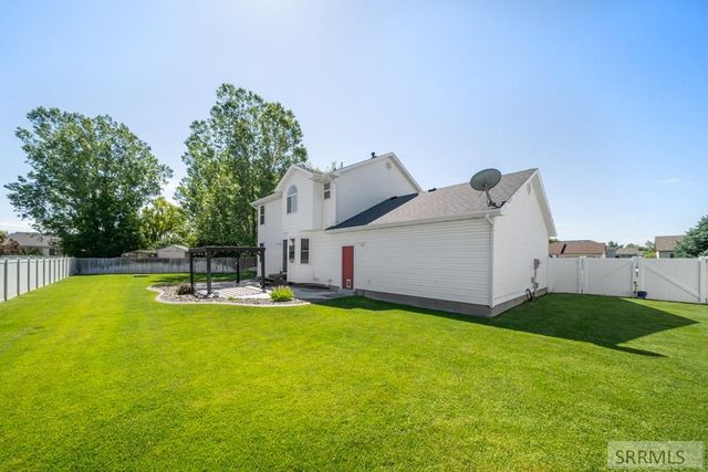 3065 Devonwood, Ammon, ID 83406