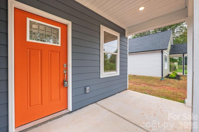 208 N Railroad Avenue, East Spencer, NC 28039