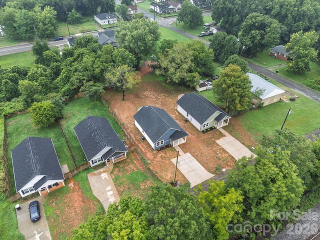 208 N Railroad Avenue, East Spencer, NC 28039