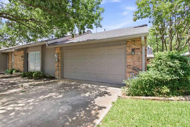 9621 Summerhill Lane, Dallas, TX 75238