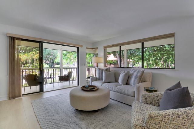 606 BRACKENWOOD Cove, Palm Beach Gardens, FL 33418