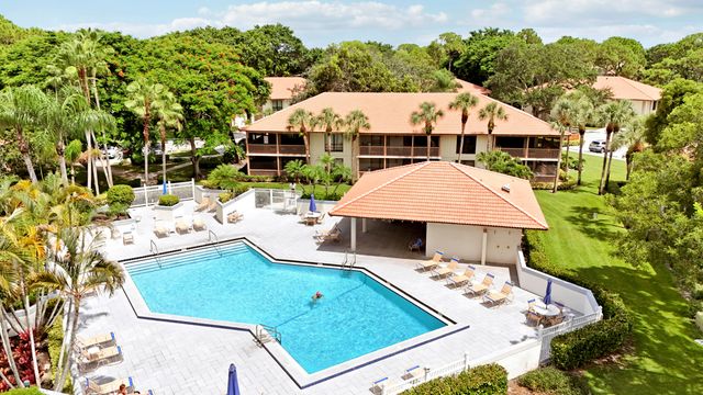 606 BRACKENWOOD Cove, Palm Beach Gardens, FL 33418