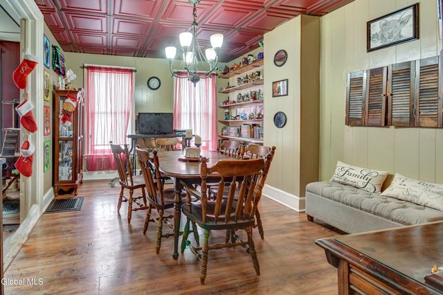 92-94 Washington Street, Gloversville, NY 12078