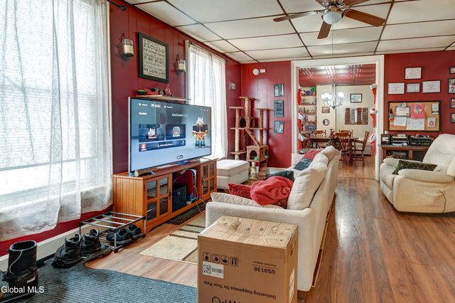 92-94 Washington Street, Gloversville, NY 12078