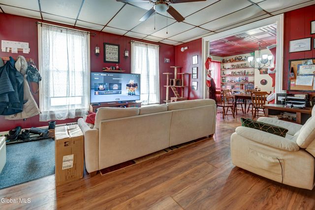 92-94 Washington Street, Gloversville, NY 12078