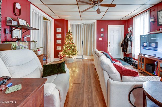 92-94 Washington Street, Gloversville, NY 12078