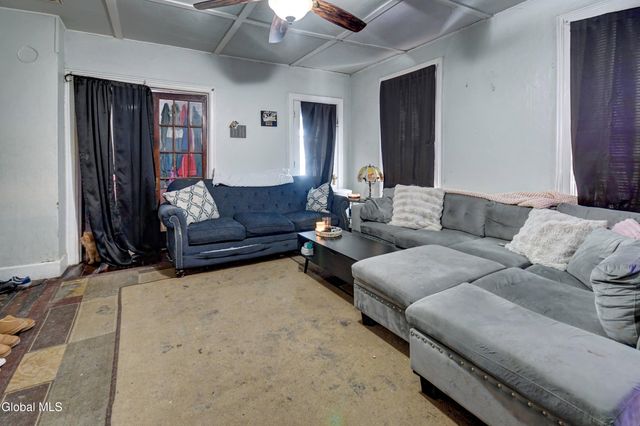 92-94 Washington Street, Gloversville, NY 12078