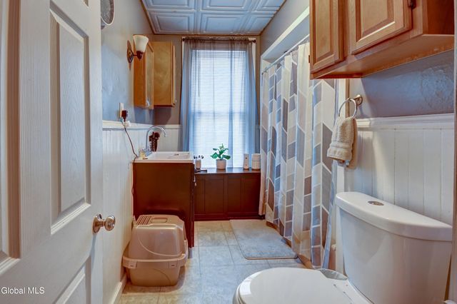 92-94 Washington Street, Gloversville, NY 12078