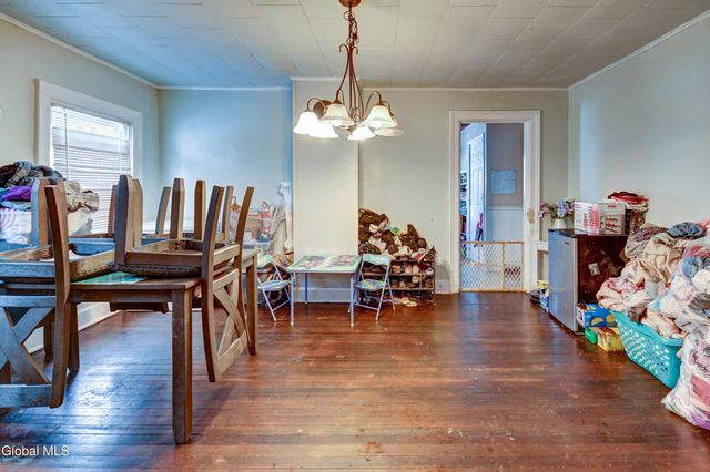 92-94 Washington Street, Gloversville, NY 12078