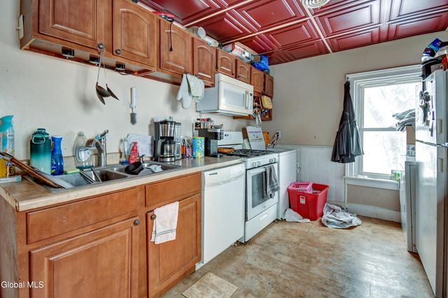 92-94 Washington Street, Gloversville, NY 12078