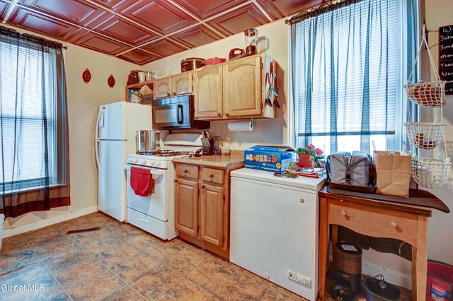 92-94 Washington Street, Gloversville, NY 12078