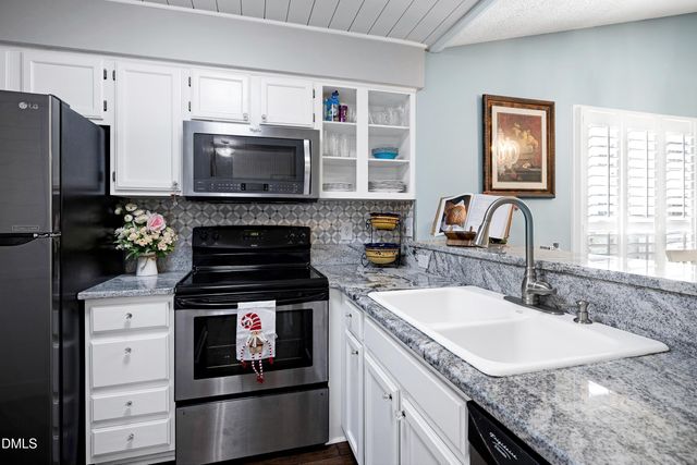 3420 Oak Trail, Clayton, NC 27520