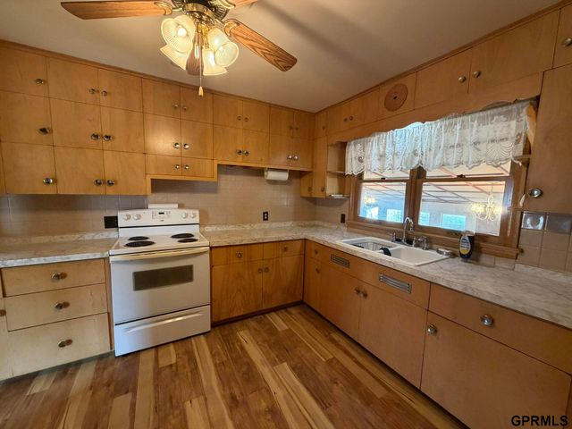 520 W Hickory Street, Wilber, NE 68465