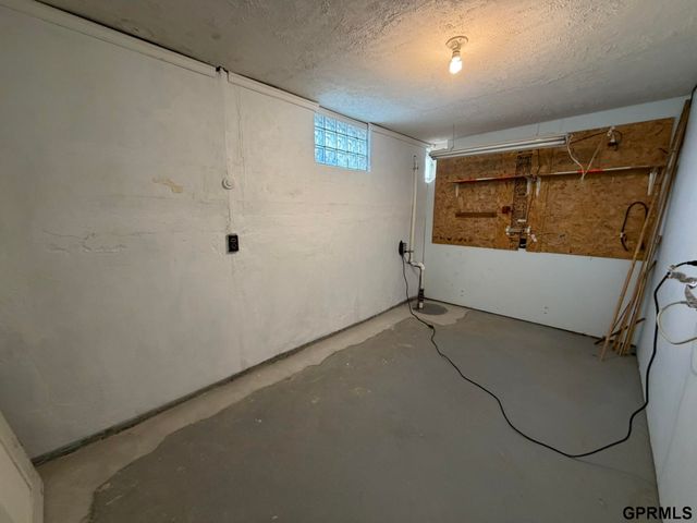 520 W Hickory Street, Wilber, NE 68465