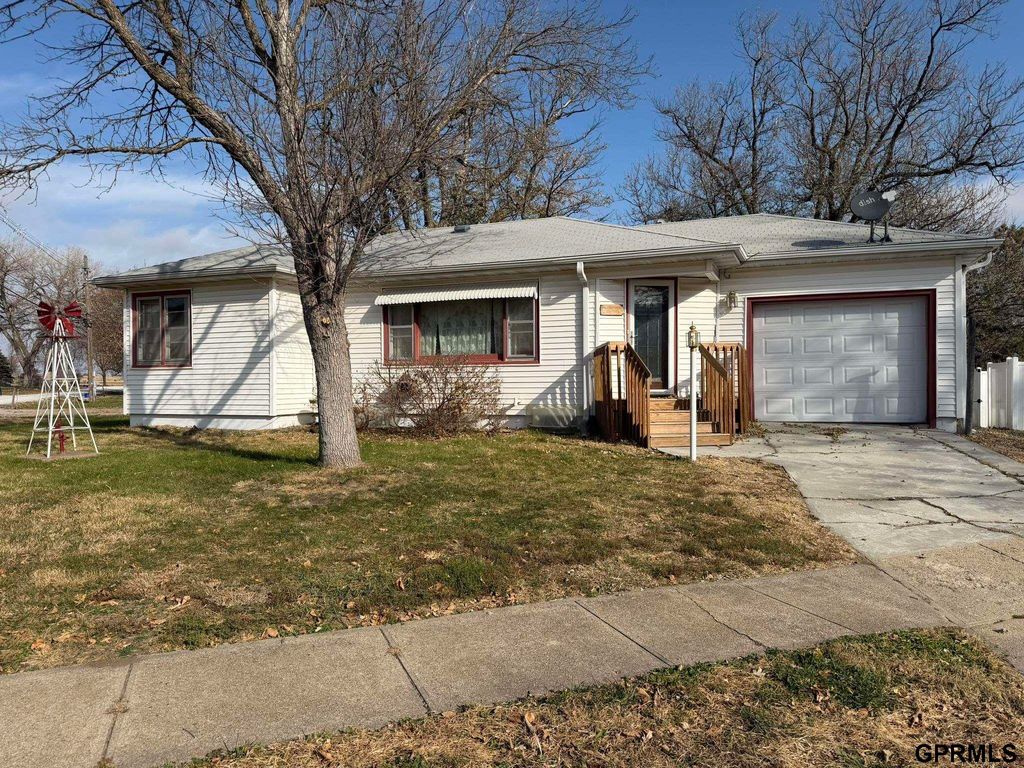 520 W Hickory Street, Wilber, NE 68465