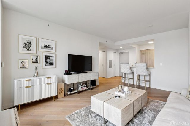 401 Harrison Street 19A, San Francisco, CA 94105