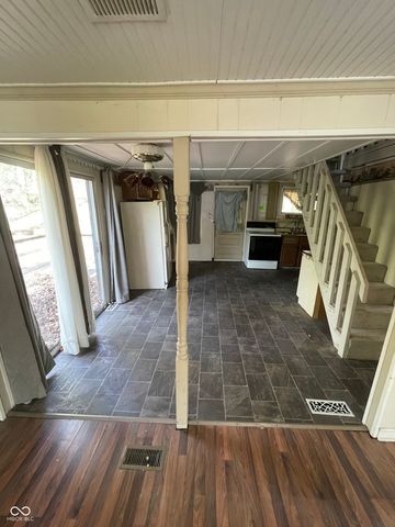 7558 Hackberry Drive, Nineveh, IN 46164