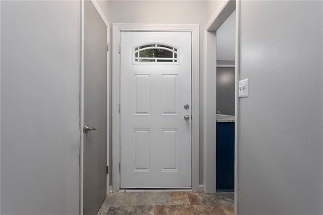 6100 E 97th Street, Kansas City, MO 64134