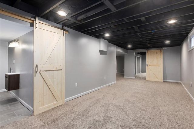 6100 E 97th Street, Kansas City, MO 64134