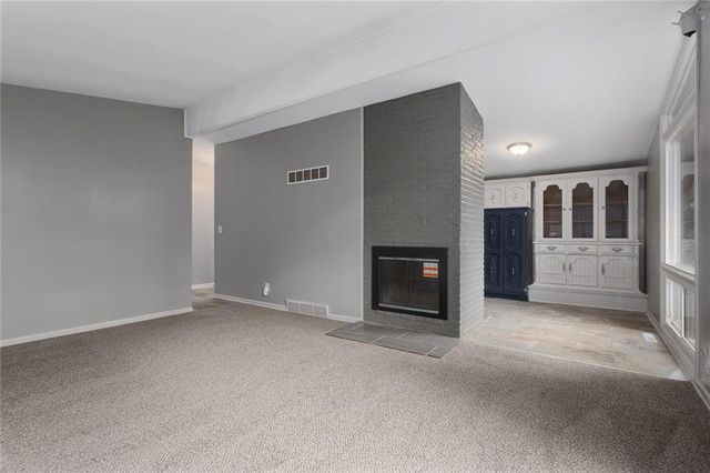 6100 E 97th Street, Kansas City, MO 64134