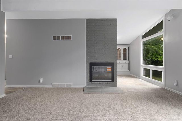 6100 E 97th Street, Kansas City, MO 64134