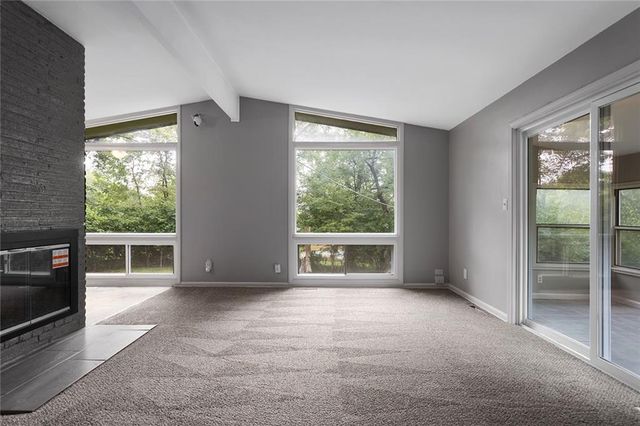 6100 E 97th Street, Kansas City, MO 64134
