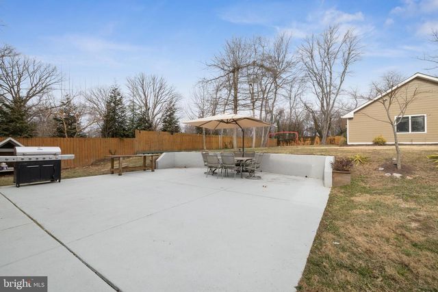 9226 FOWLER LN, Lanham, MD 20706