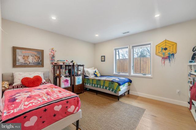 9226 FOWLER LN, Lanham, MD 20706